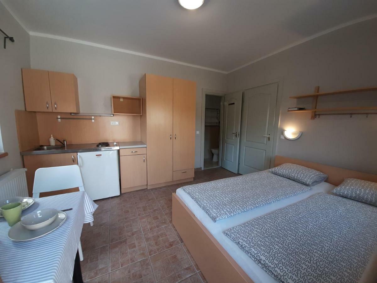 Familia Apartmanhaz Keszthely Eksteriør bilde