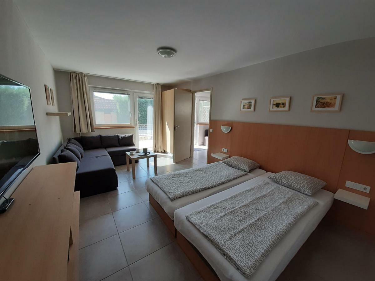 Familia Apartmanhaz Keszthely Eksteriør bilde