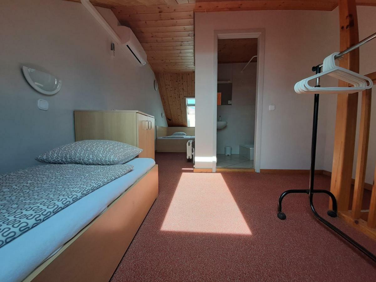 Familia Apartmanhaz Keszthely Eksteriør bilde